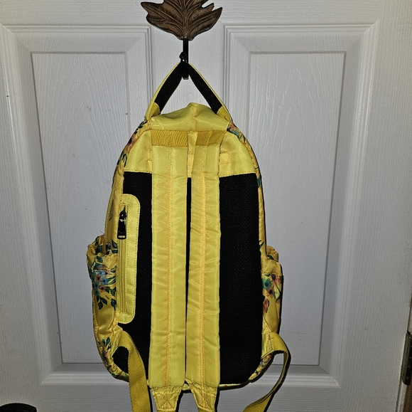 Lug Hopper Backpack & Wallet - Picture 3 of 8